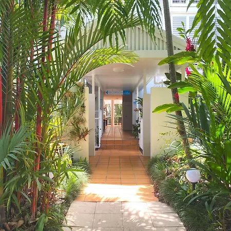 Port Douglas Apartments - Adults Only Oasis Exterior photo
